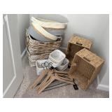 ASSORTED CLOSET ITEMS