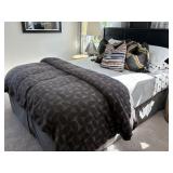 12PC QUEEN BEDDING