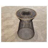 ACCENT TABLE