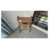 ACCENT TABLE