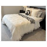 11PC QUEEN BEDDING