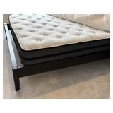 QUEEN MATTRESS
