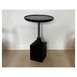 ACCENT TABLE