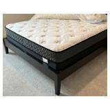 QUEEN MATTRESS SET