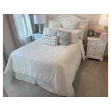 ASSORTED FULL BEDDING