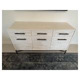 MEDIA CABINET