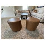 2PC POUFS