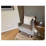 ARM CHAIR