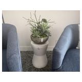 2PC SIDE TABLE & PLANT