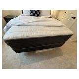 QUEEN MATTRESS SET