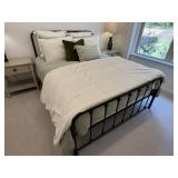 12PC QUEEN BEDDING