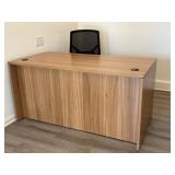 2PC DESK AND CHAIR