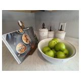 6PC KITCHEN ITEMS