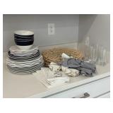 ASSORTED KITCHEN ITEMS