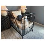 CRIB W/MATRESS & ACCESSORIES
