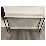ACCENT TABLE