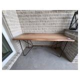 OUTDOOR TABLE