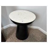 ACCENT TABLE