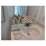 9PC BATH ITEMS