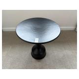 ACCENT TABLE