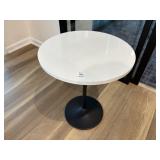 ACCENT TABLE