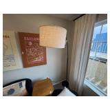 FLOOR LAMP