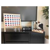 ASSORTED DÉCOR ITEMS