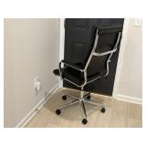 DESK CHAIR