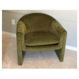ACCENT CHAIR