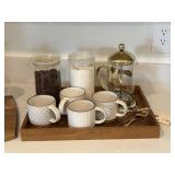 11PC KITCHEN ITEMS