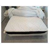 QUEEN MATTRESS