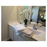 7PC ASSORTED BATH ITEMS