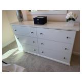 3PC DRESSER & NIGHTSTANDS