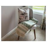 SIDE CHAIR