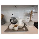 11PC KITCHEN ITEMS