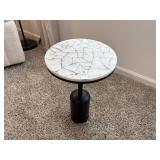 ACCENT TABLE