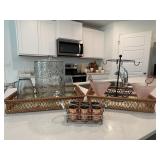 ASSORTED KITCHEN ITEMS