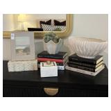ASSORTED DECOR ITEMS