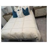 10PC QUEEN BEDDING