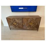 MEDIA CABINET