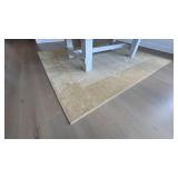 AREA RUG