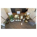 ASSORTED DECOR ITEMS