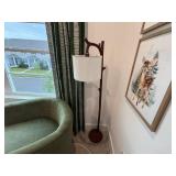FLOOR LAMP
