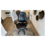 SWIVEL OFFICE CHAIR