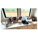 ASSORTED KITCHEN ITEMS