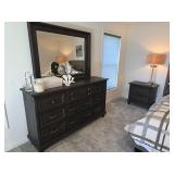 4 PC DRESSER W/ MIRROR & NIGHTSTANDS