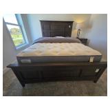 2 PC QUEEN MATTRESS & BOX SPRING