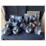 ASSORTED DECOR ITEMS