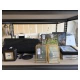 ASSORTED DECOR ITEMS