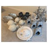 ASSORTED DECOR ITEMS